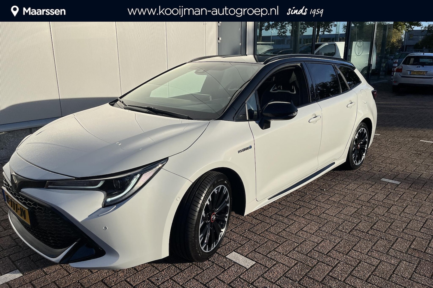 Toyota Corolla Touring Sports - 2.0 Hybrid GR-Sport | Reservewiel|Trekhaak afn|Sportstoelen - AutoWereld.nl