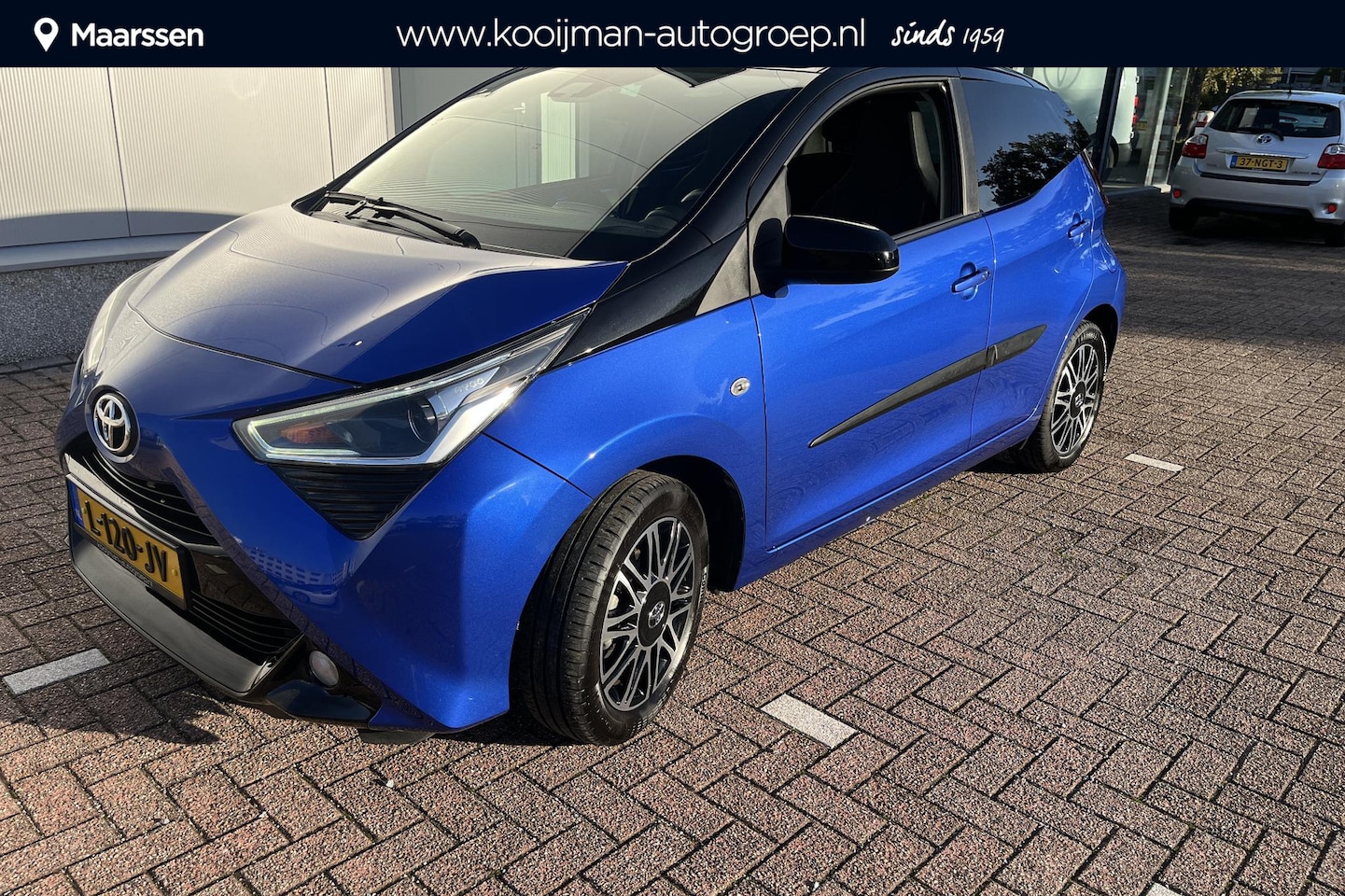 Toyota Aygo - 1.0 VVT-i x-clusiv | Clima|Zwartdak|Stootlijsten|LM|KeyLess - AutoWereld.nl