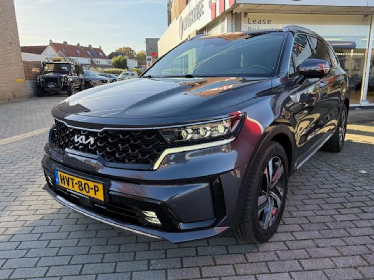 Kia Sorento - 1.6 T-GDI Plug-in Hybrid 4WD ExecutiveLine Pano Leder Trekhaak - AutoWereld.nl