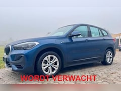 BMW X1 - xDrive25e Executive Pano, Elek stoelverstelling, Trekhaak