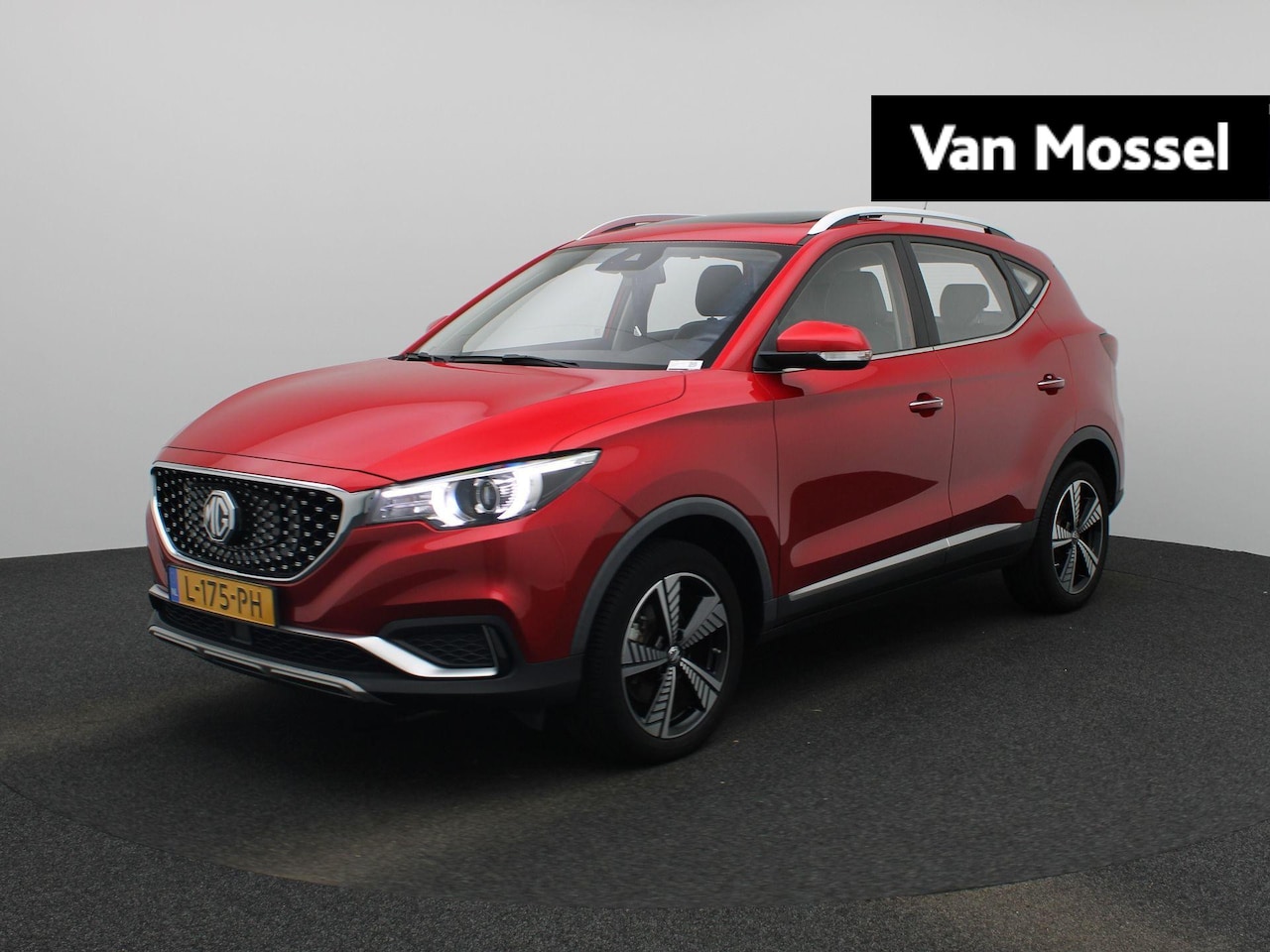 MG ZS - Luxury 45 kWh - AutoWereld.nl