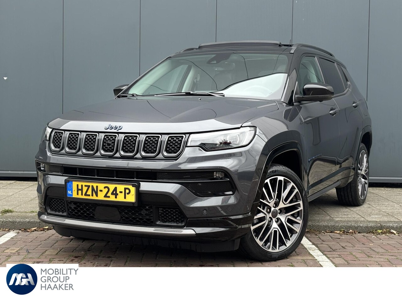 Jeep Compass - 4xe 240 Plug-in Hybrid Electric Summit 360 graden camera I Navigatie I Apple carplay/Andro - AutoWereld.nl