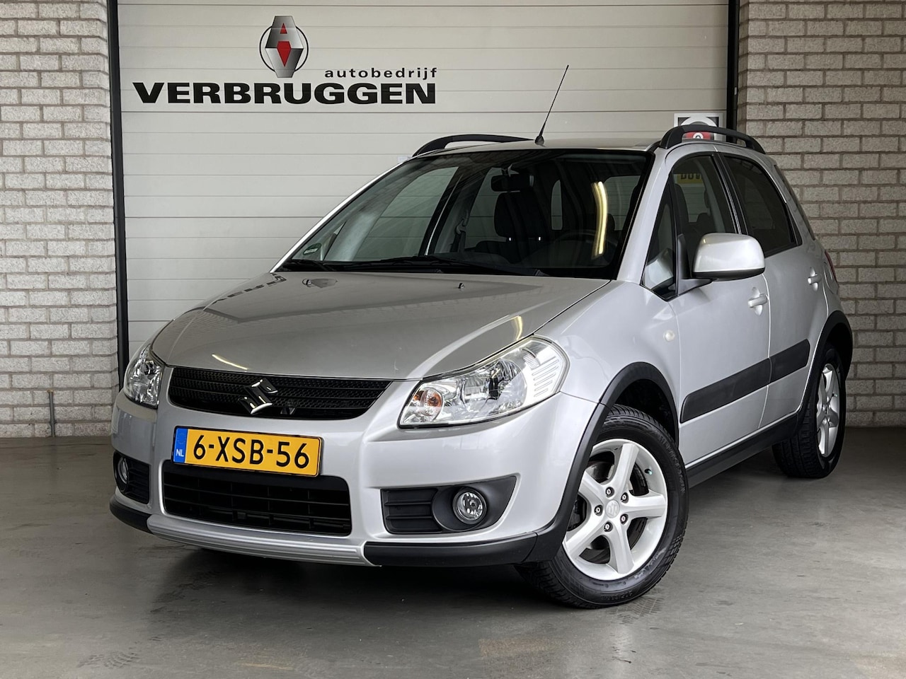 Suzuki SX4 - 1.6 Comfort | 16" LMV | Trekhaak | ALL-Season | Keyless | Stoelverw. | Dealer onderh. | Al - AutoWereld.nl