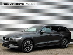 Volvo V60 Cross Country - 2.0 B5 AWD Pro Automaat / Trekhaak / Leder interieur / Privacy Glass / DAB