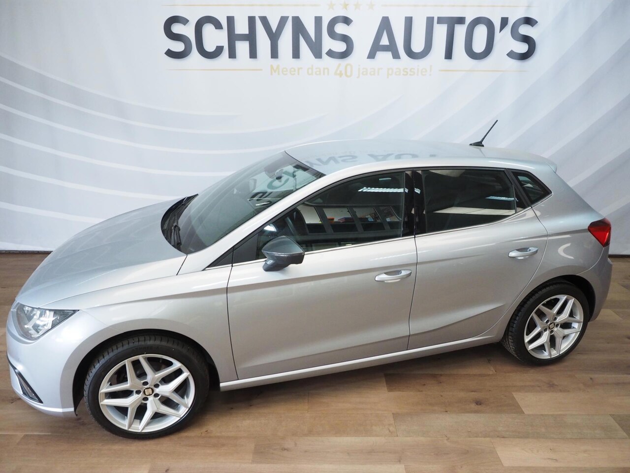 SEAT Ibiza - 1.0 TSI AUTOM. 40.000km!/bj2021/Stoelverw./Parkdist./Eco/Safetysystem - AutoWereld.nl