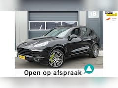 Porsche Cayenne - 3.0 S E-Hybrid Automaaat Schuifdak Apple Car Play Luxe Leder Mem. Stoel Camera Bom Volle A