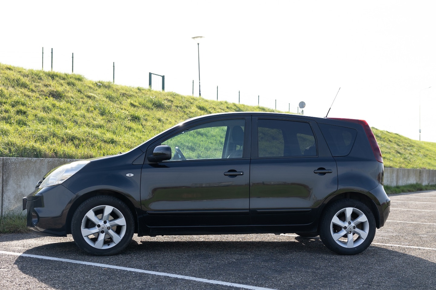 Nissan Note - 1.6 Acenta met trekhaak - AutoWereld.nl