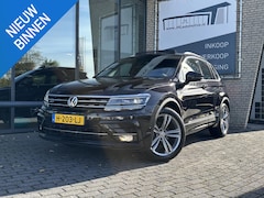 Volkswagen Tiguan - 1.5 TSI Business R*ECC*CAM*ACC*HAAK*CARPLAY*NAVI