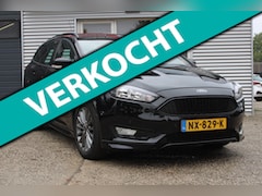 Ford Focus Wagon - 1.0 ST-Line 5-deurs, navigatie, boekjes, 2x sleutel, parkeerhulp, cruise-control, nieuwe d