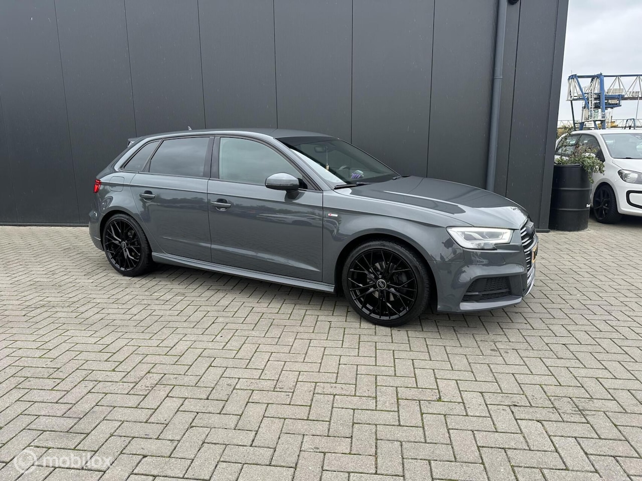 Audi A3 Sportback - 1.5 TFSI Auomaat 3X S-Line Edition - AutoWereld.nl