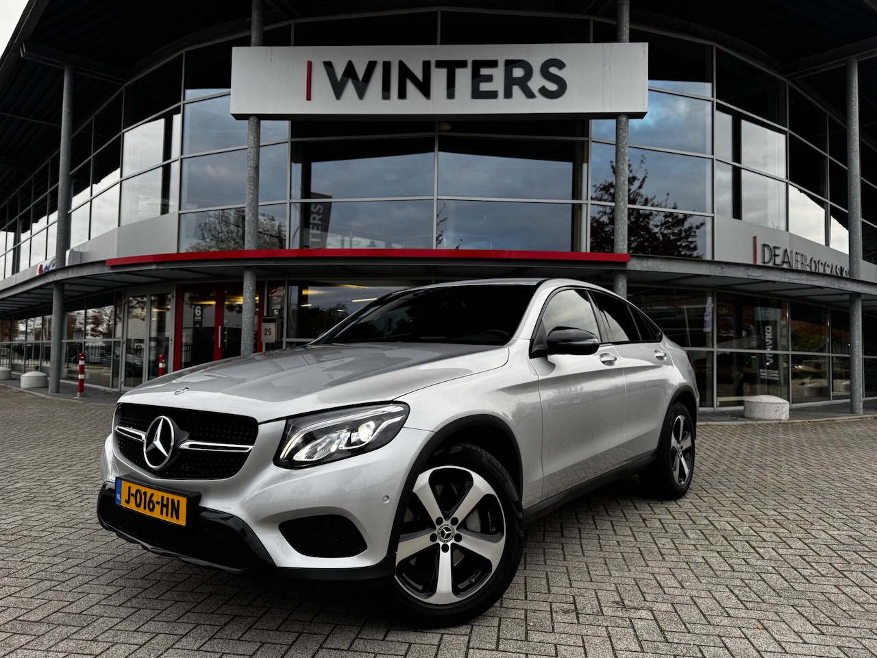 Mercedes-Benz GLC-klasse Coupé - 250 4MATIC Business Solution Navi | LED | 4WD | Camera | Stoelverw. | 19"LMV - AutoWereld.nl