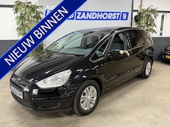Ford S-Max - 2.0-16V // 7 persoons