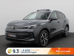 Volkswagen Tiguan - 1.5 eHybrid Life Edition 204PK DSG Pano-Schuifdak, Trekhaak, 19" LM Velgen, Adaptieve Crui