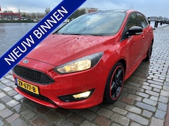 Ford Focus - 1.0 Titanium airco/ecc navi/camera