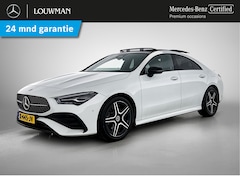 Mercedes-Benz CLA-Klasse - 180 AMG Line Panoramadak | 5 spaaks lichtmetalen velgen MBUX wide screen | Navigatie | Par
