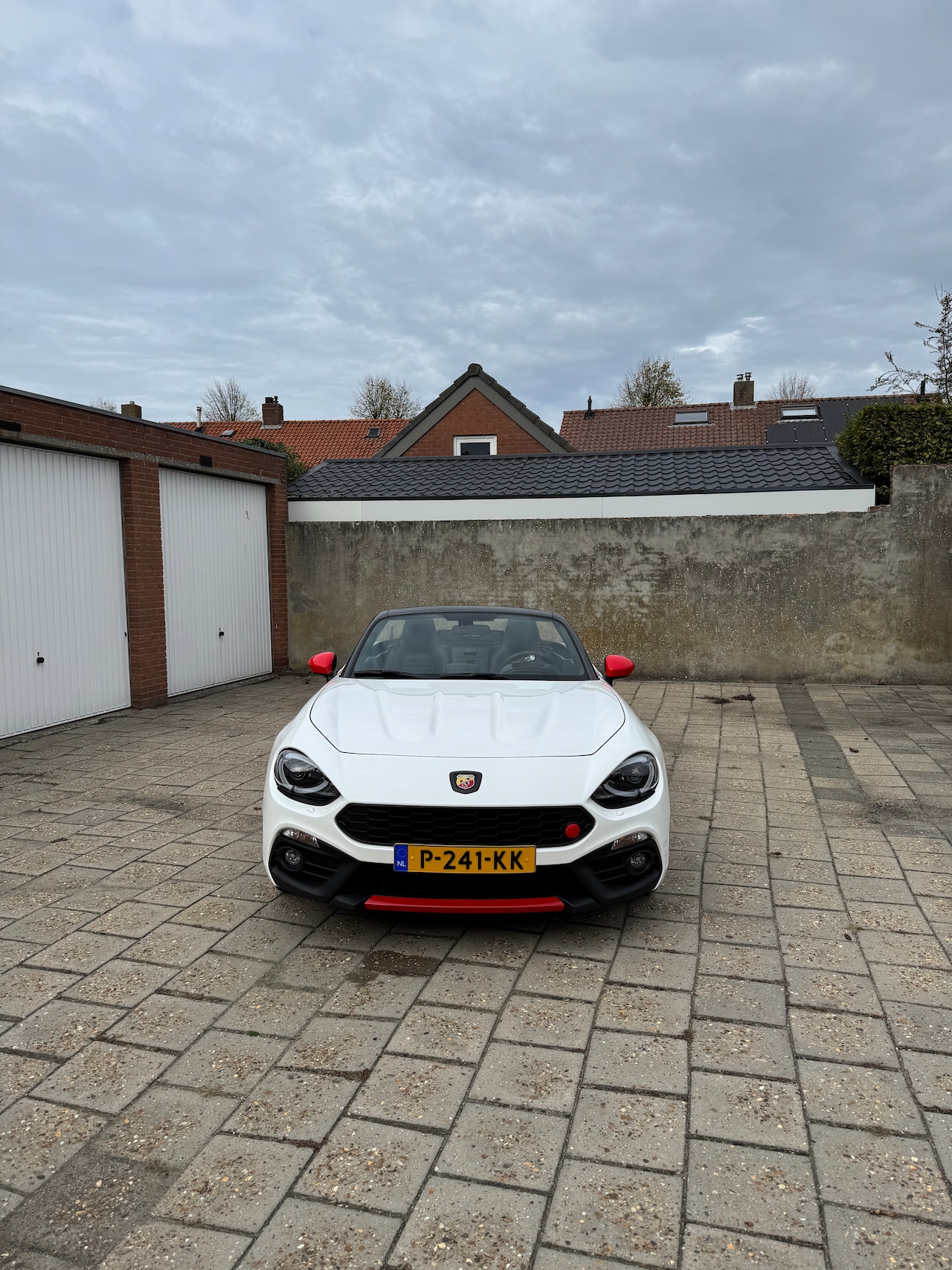 Fiat 124 Spider - 1.4 MultiAir Turbo Abarth Carplay  / Lage KM stand - AutoWereld.nl
