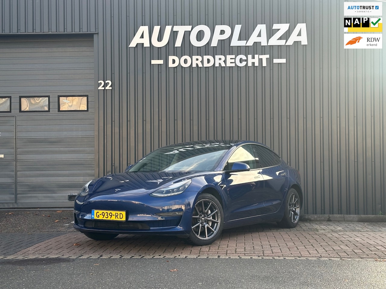 Tesla Model 3 - Long Range RWD Long Range AWD 75 kWh - AutoWereld.nl