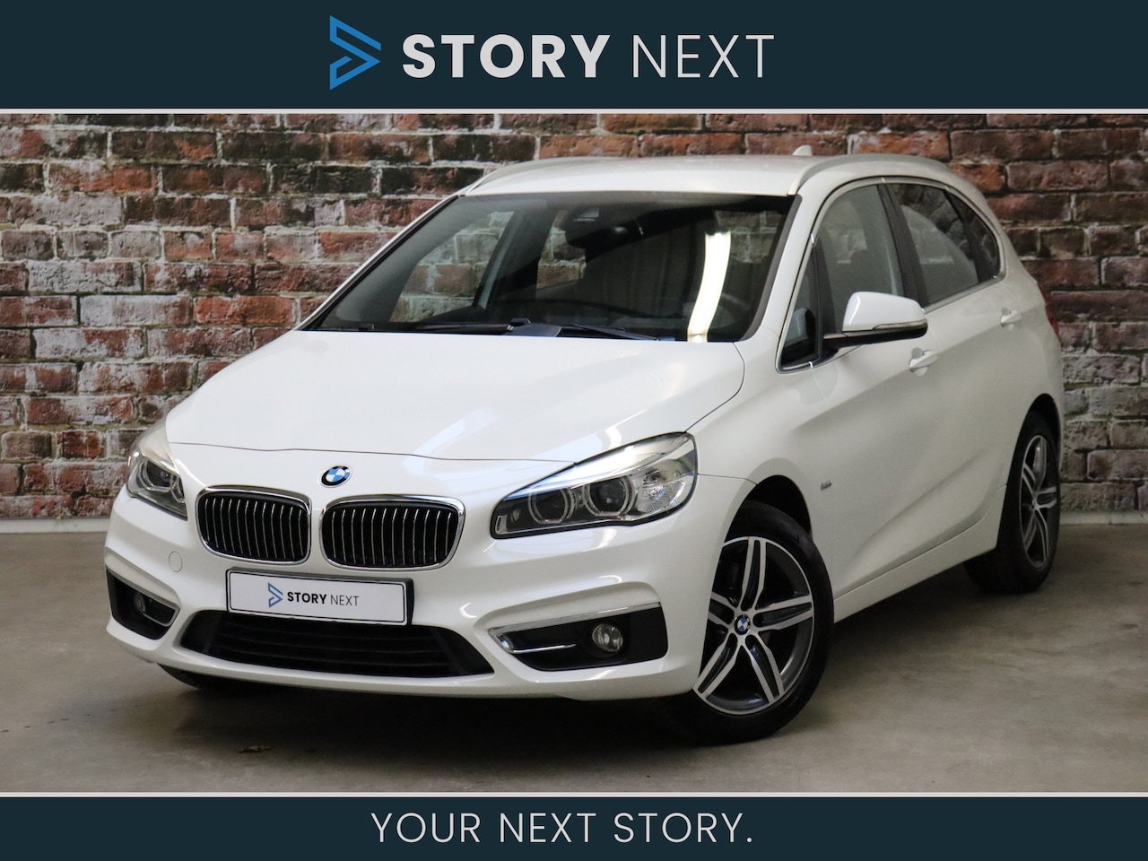 BMW 2-serie Active Tourer - 218i High Executive Luxury Line Automaat / Trekhaak / Leder / Stoelverwarming / Climate Co - AutoWereld.nl