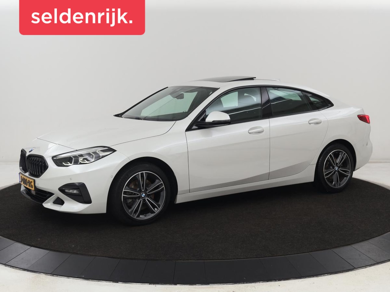 BMW 2-Serie - 218i High Executive | Panoramadak | Sport Line | Leder | Harman/Kardon | Adaptive cruise | - AutoWereld.nl