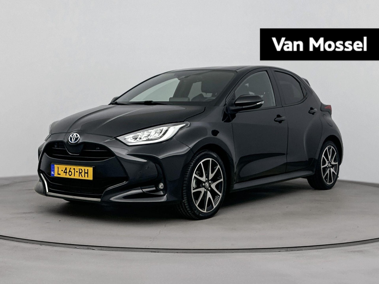 Toyota Yaris - 1.5 Hybrid Executive 115PK | Navigatie | Achteruitrijcamera + parkeersensoren | Stoelverwa - AutoWereld.nl