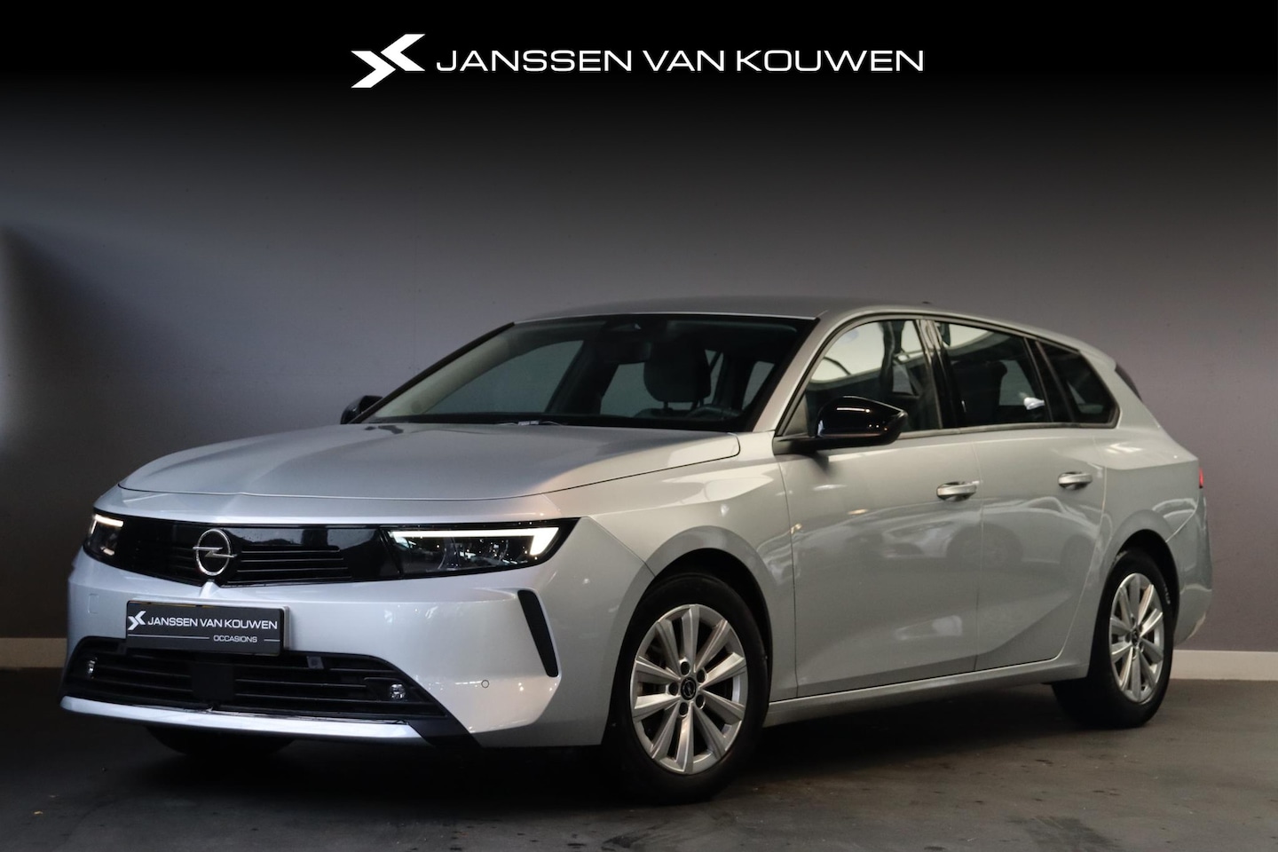 Opel Astra Sports Tourer - 1.2T Edition Achteruitrijcamera Draadloos Apple CarPlay - AutoWereld.nl