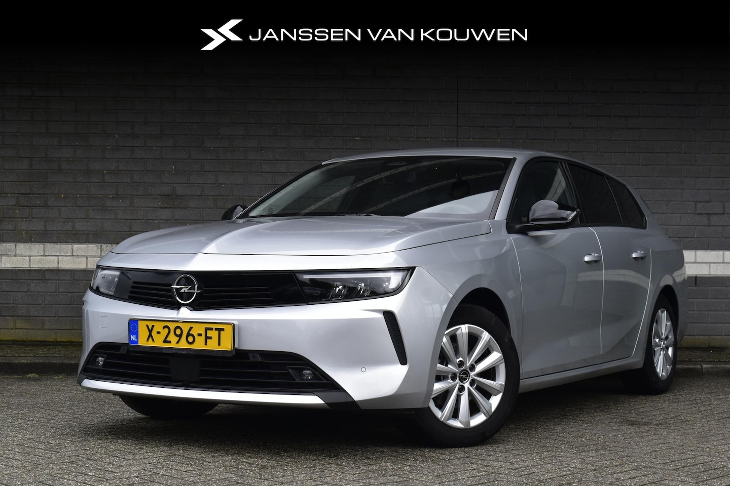 Opel Astra Sports Tourer - 1.2 Level 2 / Navigatie / Apple CarPlay / Cruise Control - AutoWereld.nl