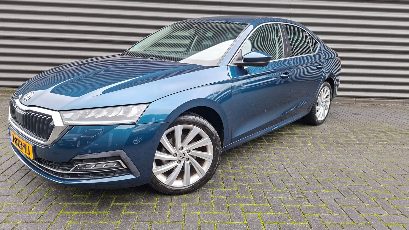 Skoda Octavia - 1.0 TSI Business Edition Plus 1.0 TSI Business Edition Plus - AutoWereld.nl