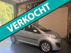 Peugeot 107 - 1.0 Active FACELIFT 30K NAP ONDERHOUDSBOEKJES AUTOMAAT AIRCO