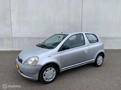 Toyota Yaris - 1.0 16V VVT-i 3-Deurs