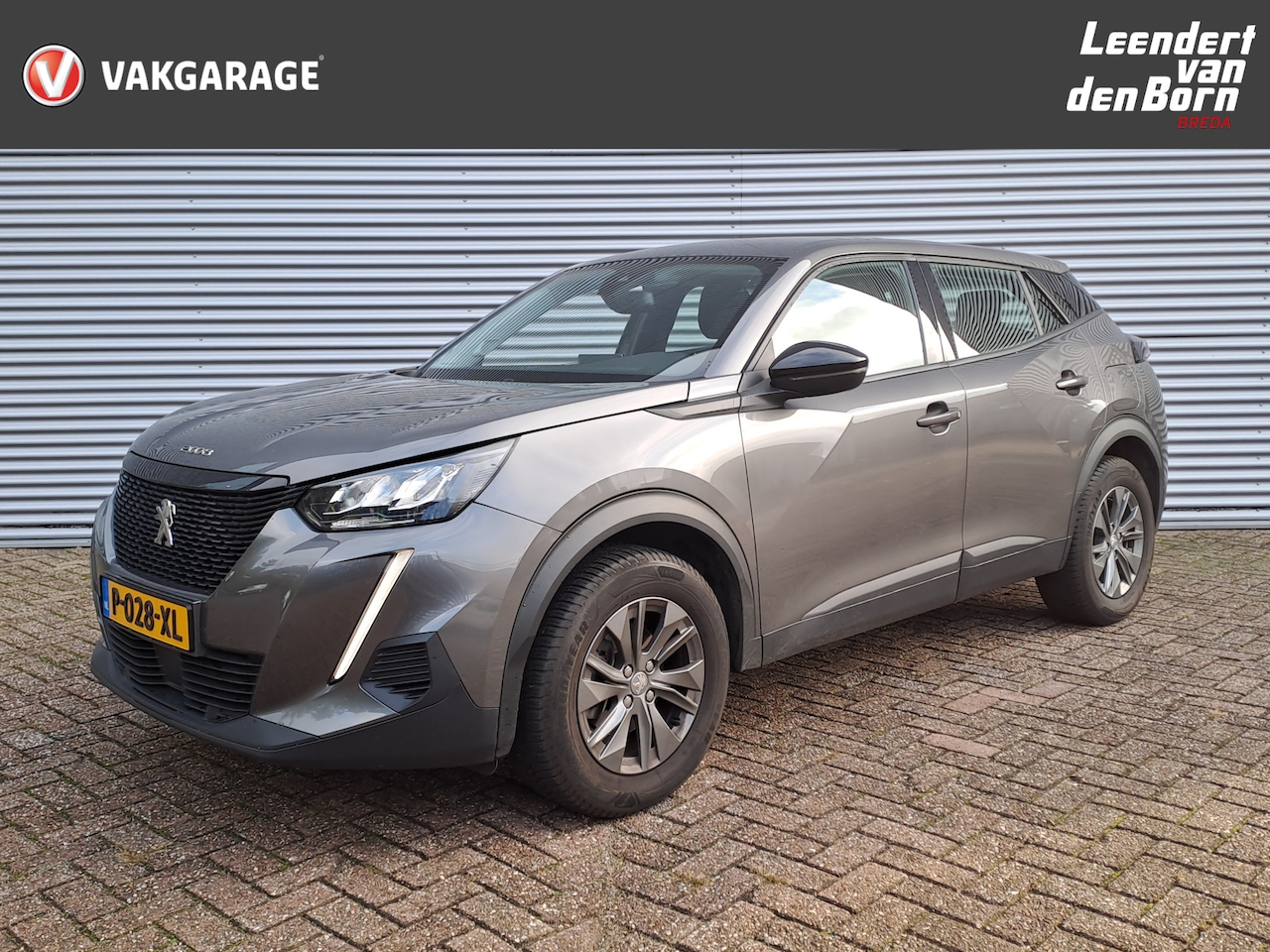 Peugeot 2008 - 1.2 PureTech Active Pack | Trekhaak | Navi | PDC | | LM Velgen | Apple Carplay/Android Aut - AutoWereld.nl