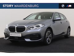 BMW 1-serie - 118i Sport Line Automaat / Sportstoelen / Achteruitrijcamera / LED / Cruise Control / Live
