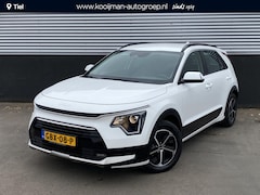 Kia Niro - 1.6 GDi Hybrid DynamicLine Trekhaak, navigatie Apple CarPlay/Android Auto, NL-AUTO parkeer