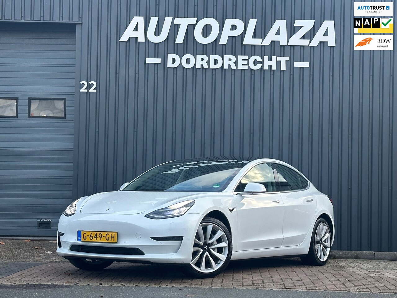 Tesla Model 3 - Long Range RWD Long Range AWD 75 kWh SOH 91% TREKHAAK - AutoWereld.nl