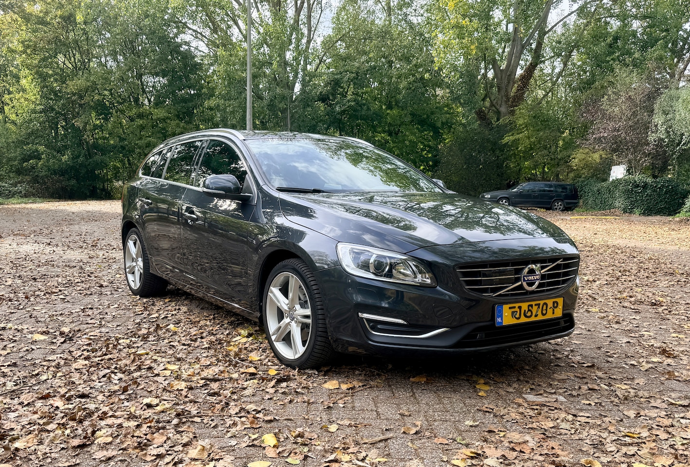 Volvo V60 - 2.0 T4 Summum - AutoWereld.nl
