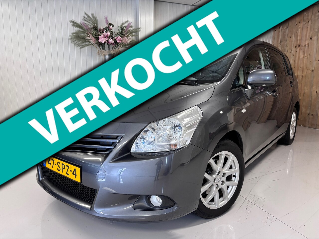 Toyota Verso - 1.8 VVT-i Business 1.8 VVT-i BUSINESS, 7 PERSOONS, TREKHAAK, NAVI, PANO DAK, CAMERA, BLUETOOTH, CRUISE CONTRO - AutoWereld.nl