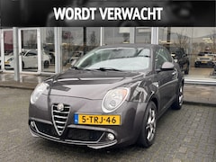 Alfa Romeo MiTo - TwinAir Esclusivo | 17" Velgen | Parkeersensoren | Wordt verwacht, meer foto's volgen