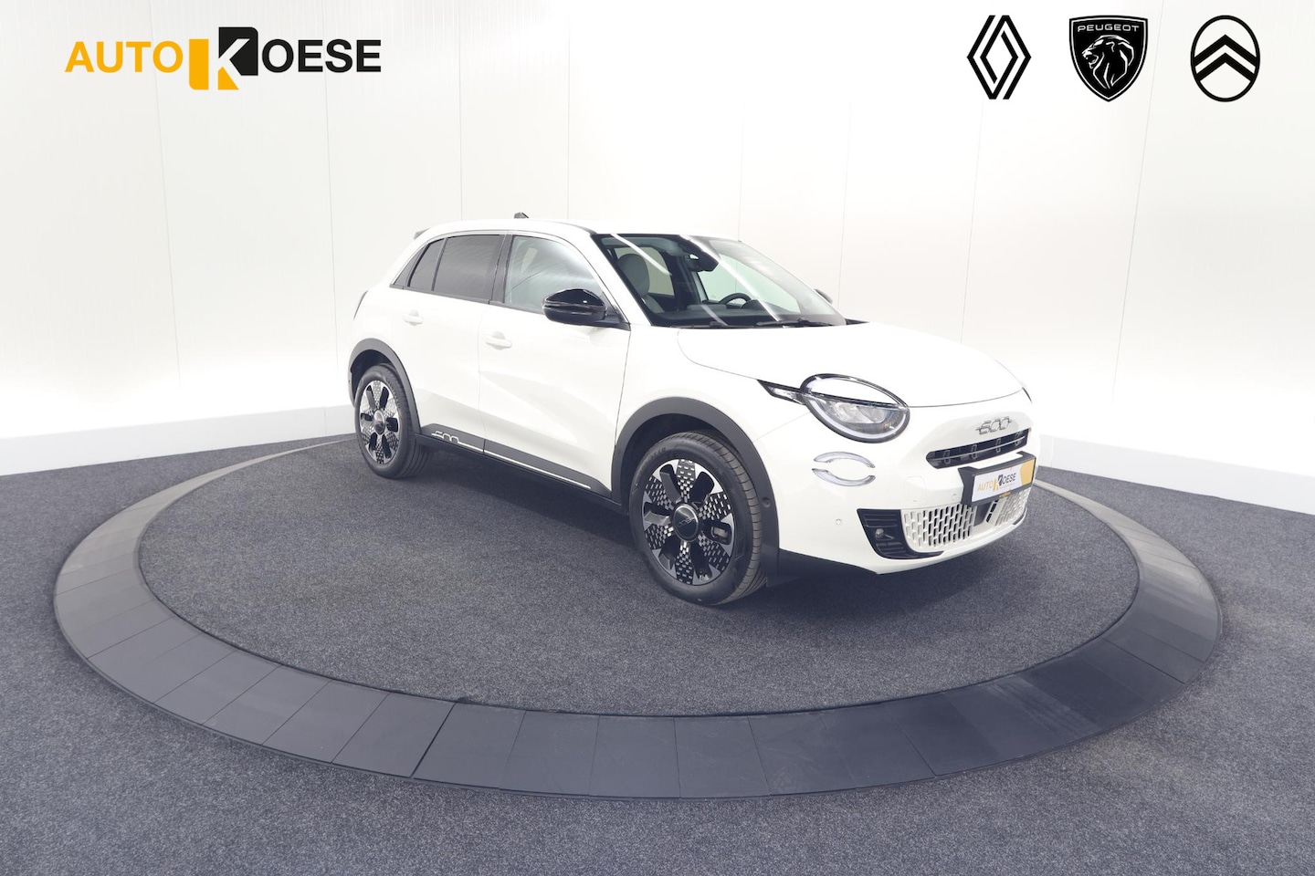 Fiat 600 - 1.2 Hybrid 100 DCT6 La Prima | Camera | Adaptieve Cruise Control | Dodehoekdetectie | Stoe - AutoWereld.nl