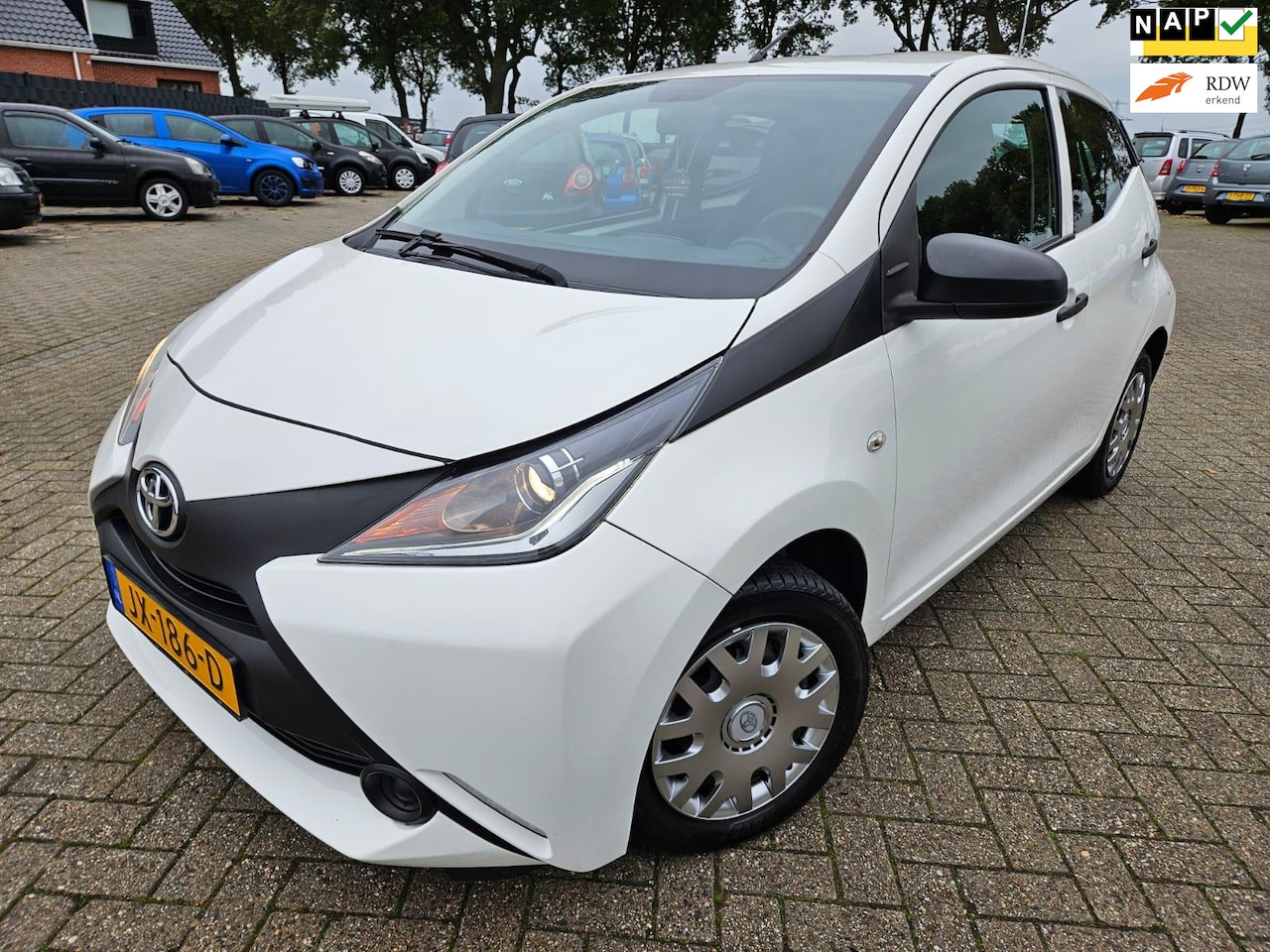Toyota Aygo - 1.0 VVT-i x-now 5 Drs 2016. Airco/Elektrische ramen/CV op afstand etc.. APK 10-2026 - AutoWereld.nl
