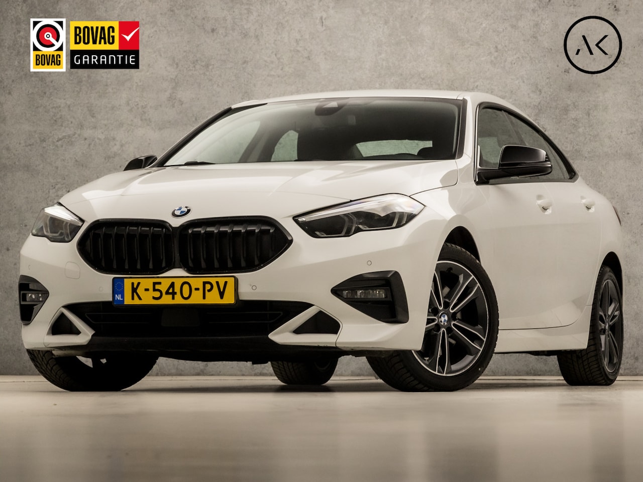 BMW 2-serie Gran Coupé - 218i Sport Automaat (APPLE CARPLAY, M STUUR, GROOT NAVI, LEDER, SFEERVERLICHTING, SPORTSTO - AutoWereld.nl