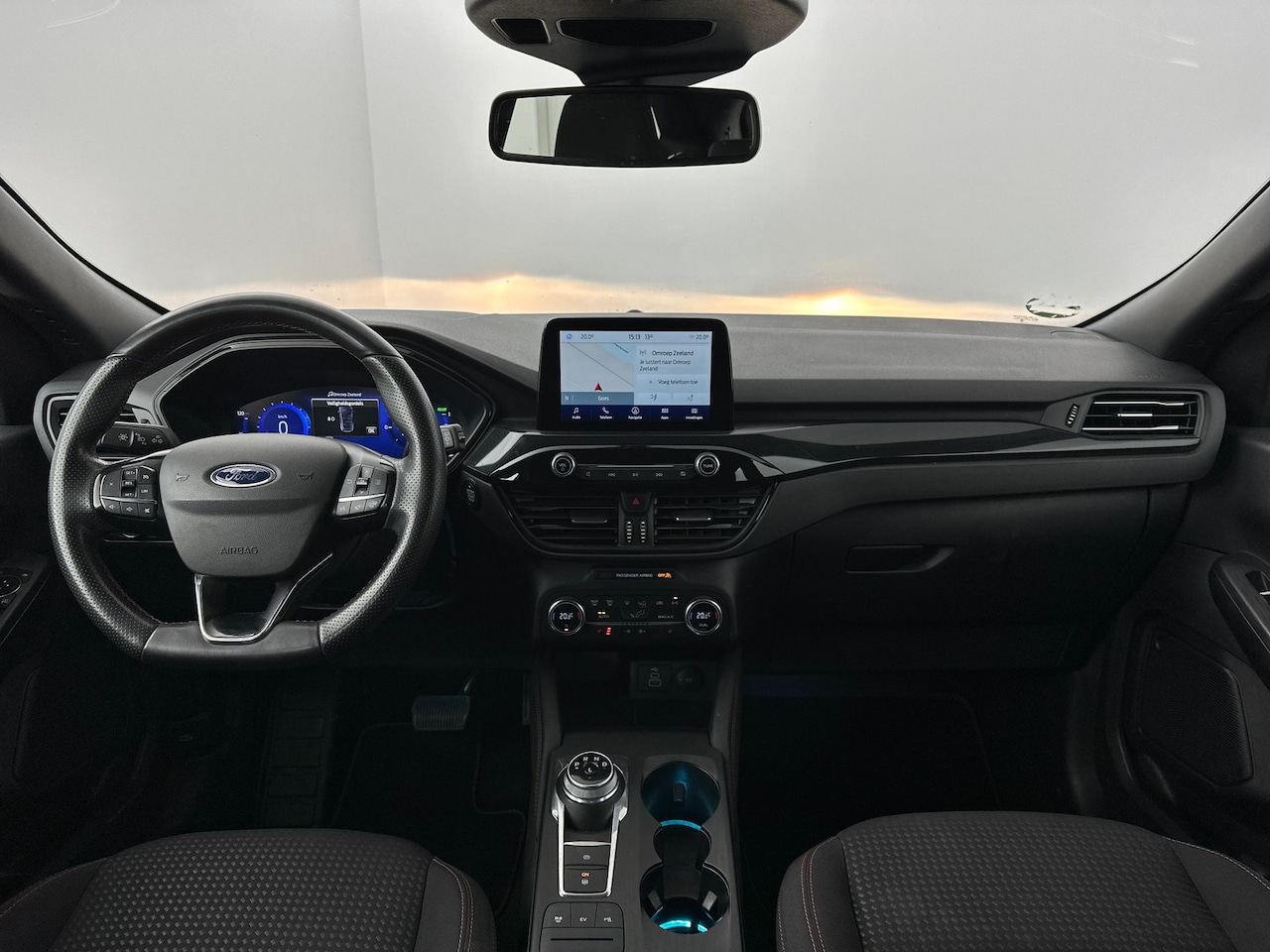 Ford Kuga - 2.5 PHEV ST-Line | Trekhaak | Navigatie | Camera
