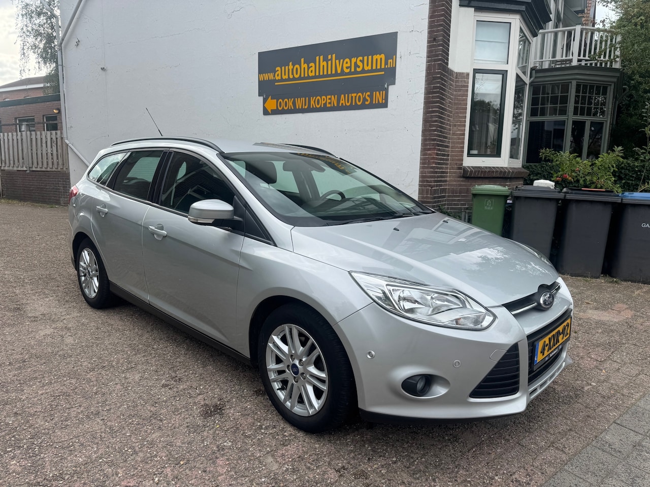 Ford Focus Wagon - 1.0 EcoBoost Edition Plus KOPPAKING DEFECT - AutoWereld.nl