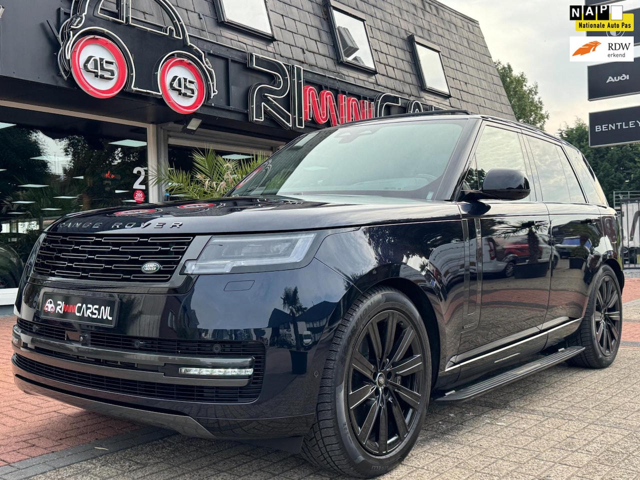 Land Rover Range Rover - 3.0 P550e Autobiography PHEV Facelift - AutoWereld.nl