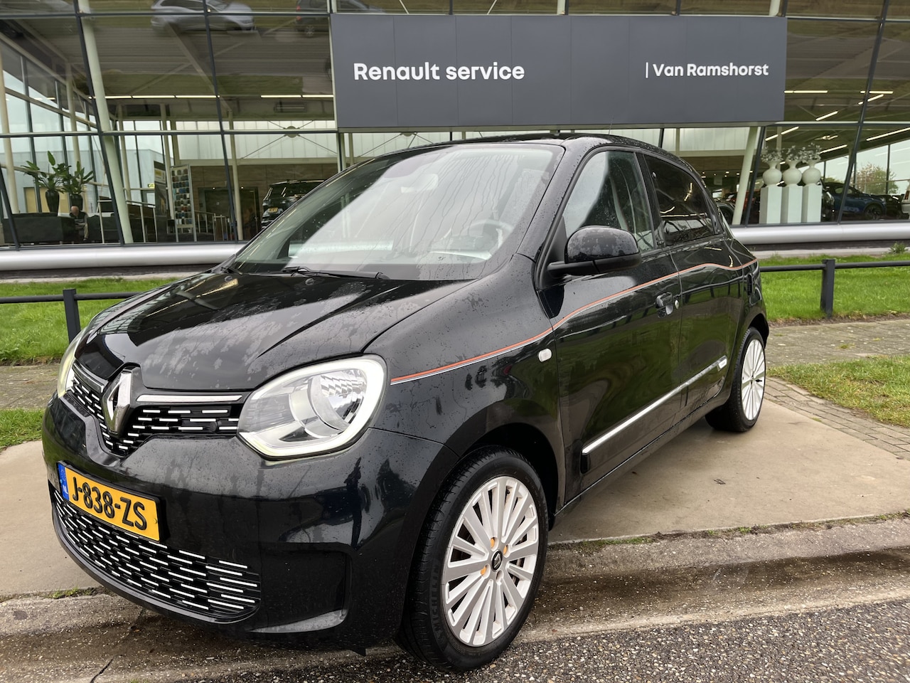 Renault Twingo Z.E. - R80 Série Limitée Vibes / Dealer onderhouden / Apple Carplay - Android Auto / Camera / Sto - AutoWereld.nl
