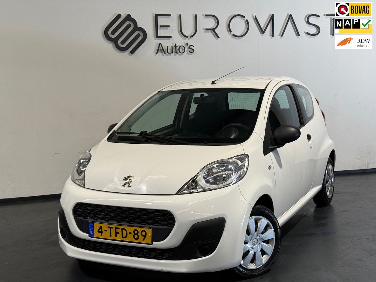 Peugeot 107 - 1.0 Urban Light Accent Airco Nap Nieuwe Apk - AutoWereld.nl