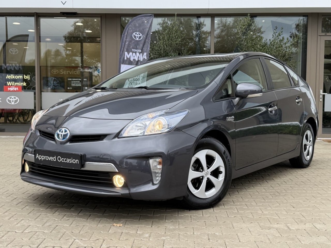 Toyota Prius - 1.8 PHEV | Nieuwe banden | Dealeronderhouden - AutoWereld.nl