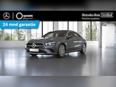 Mercedes-Benz CLA-Klasse - 180 Luxury Line | Panoramadak | Trekhaak | Digitaal display | Stoelverwarming |