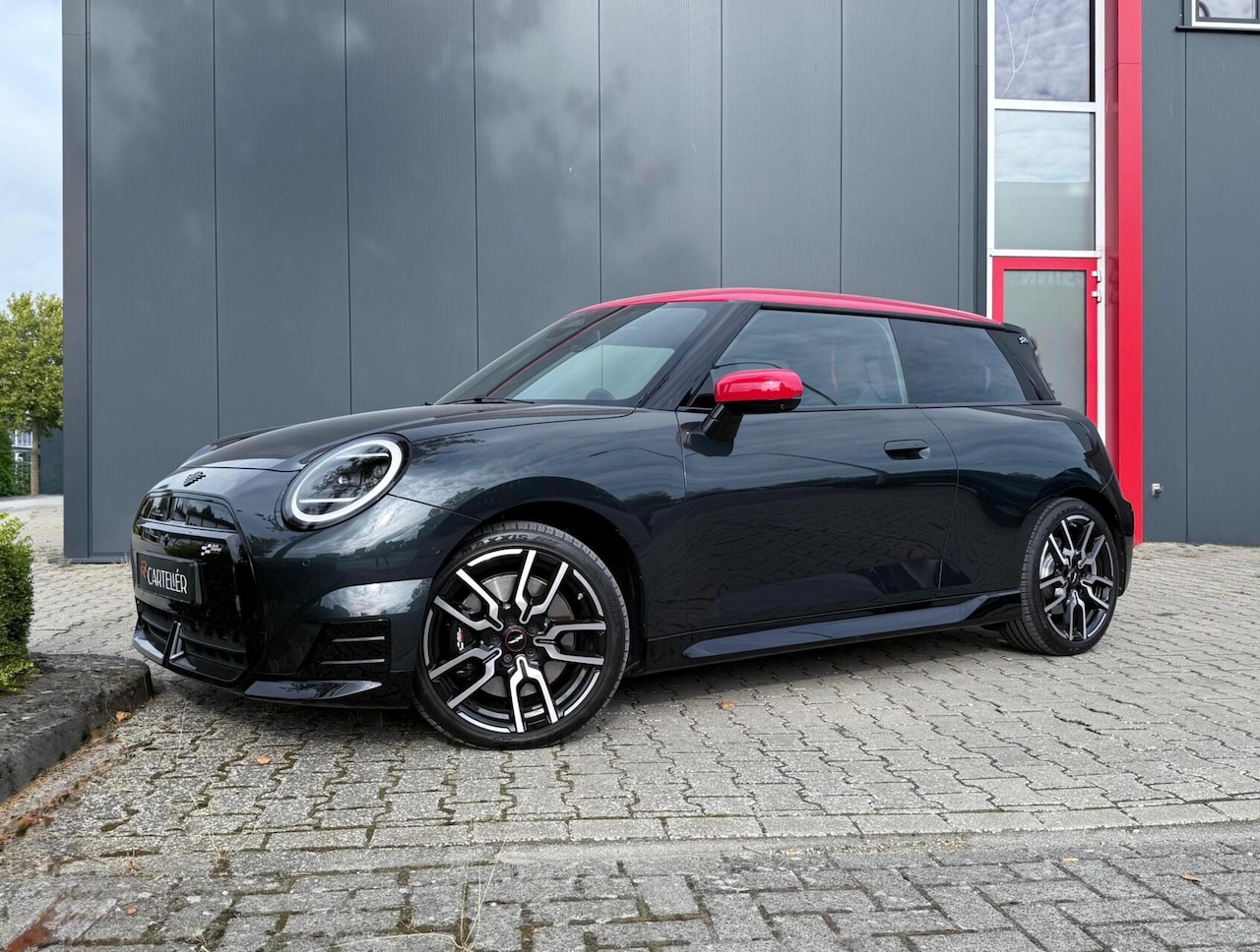 MINI Mini-Electric - John Cooper Works Cooper SE | 54.2 kWh 400km + | Pakket XL | Vol! - AutoWereld.nl