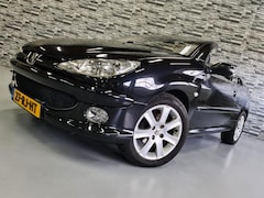 Peugeot 206 CC - 2.0-16V *PDC*Leder*Trekhaak*NL AUTO*NAP