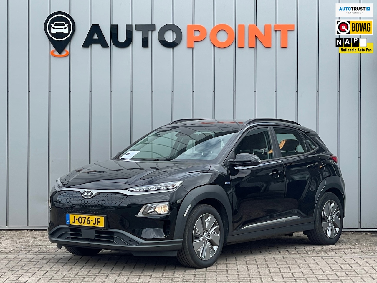 Hyundai Kona Electric - EV Comfort 64 kWh FASE 3 SOH 100% TREKHAAK - AutoWereld.nl