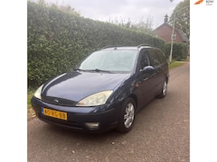 Ford Focus Wagon - 1.6-16V Futura